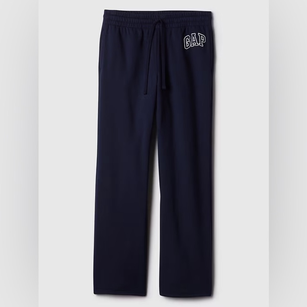 GAP Logo Straight Sweatpants Size - Large
Color - Navy Uniform - Picture 4 of 14